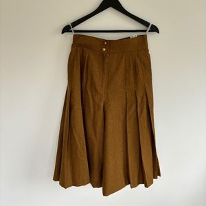 Skirt / Trousers!